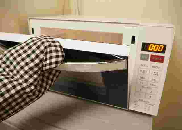 レンジを使用する画像