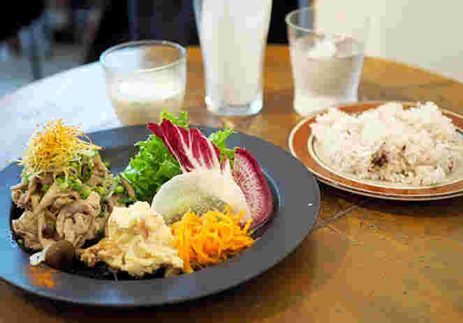 メゾンイーの具沢山なランチプレート