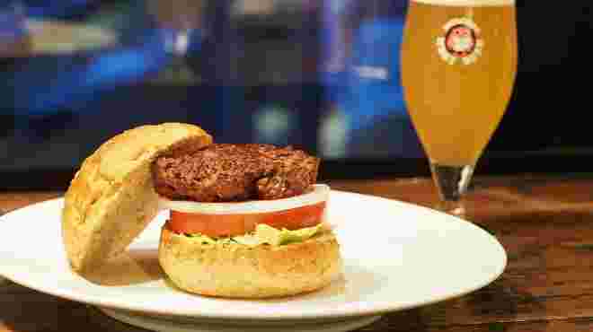 ハンバーガーのビール