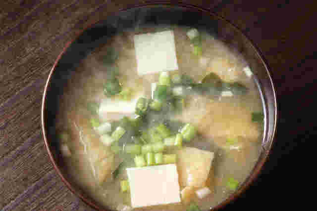 味噌・豆腐のサポニン＋昆布・わかめのヨウ素は理にかなった組合せ