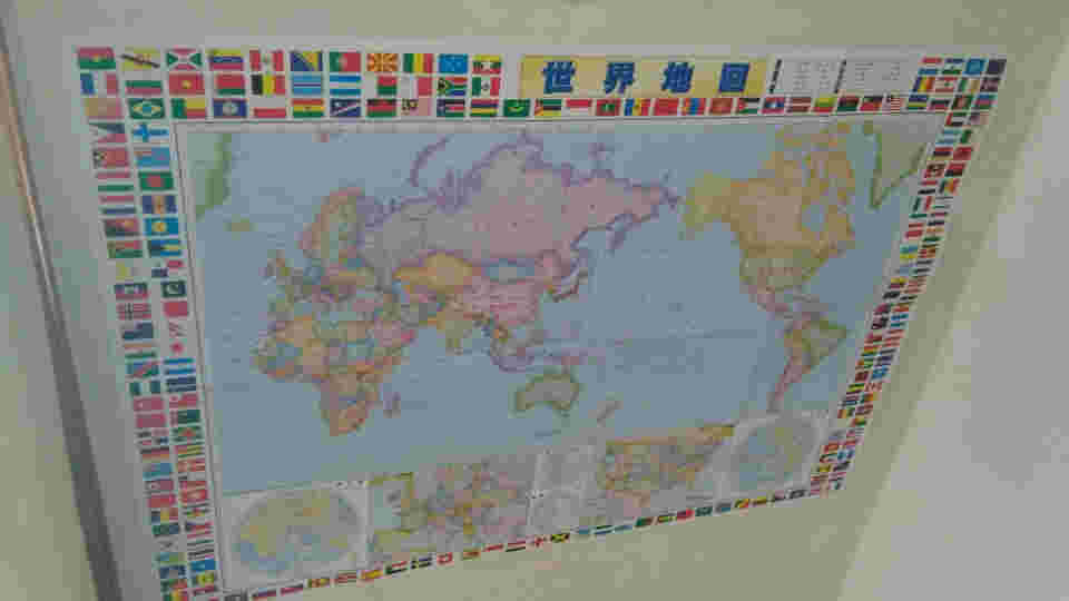 セリアで売っている世界地図ポスター