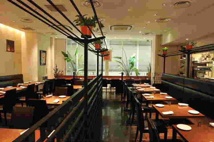 カッフェクラシカの店内