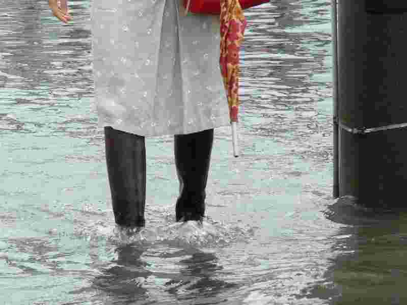 道路が水浸し