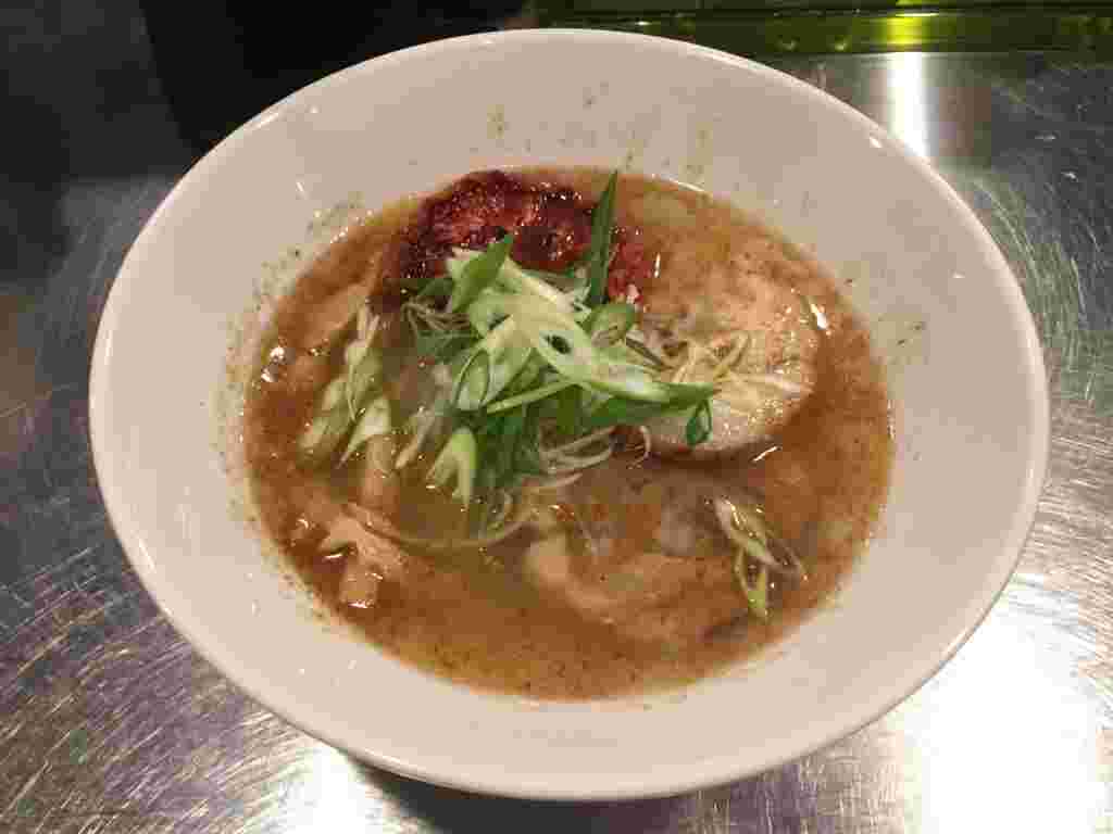ビアビアのトマトラーメン