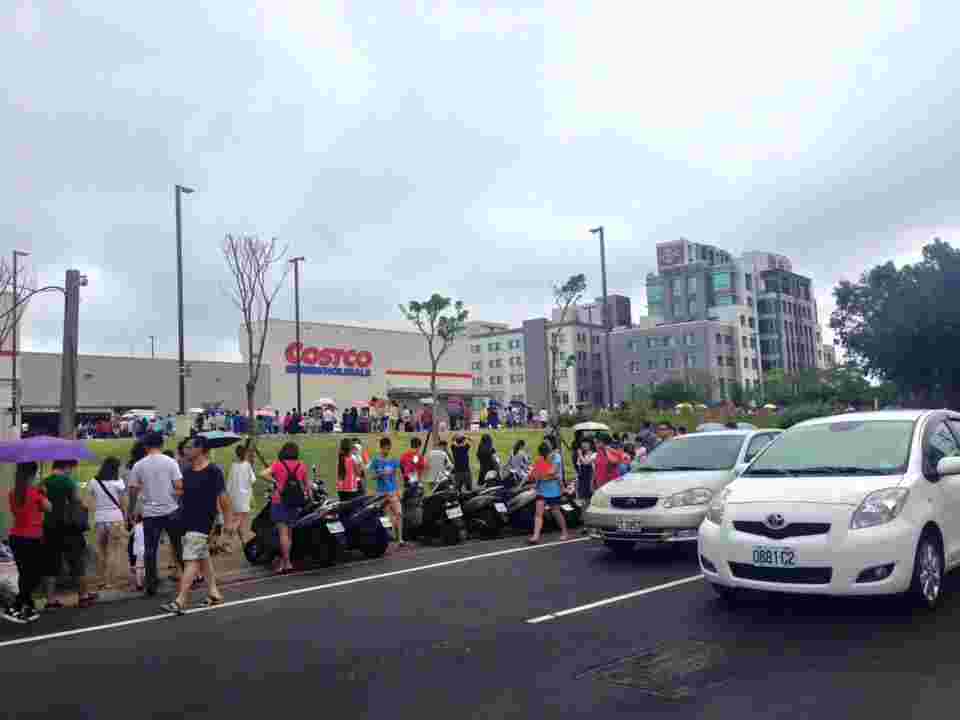 コストコの渋滞と行列