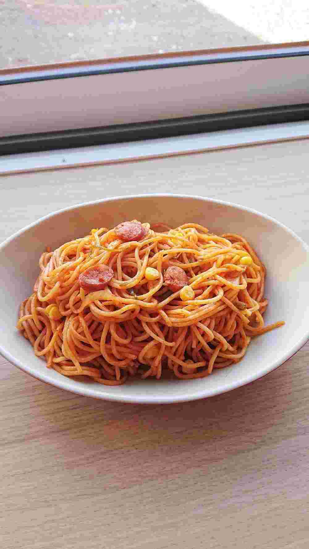 隠し味を入れたナポリタン