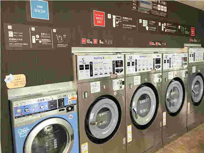 コインランドリーの洗濯機
