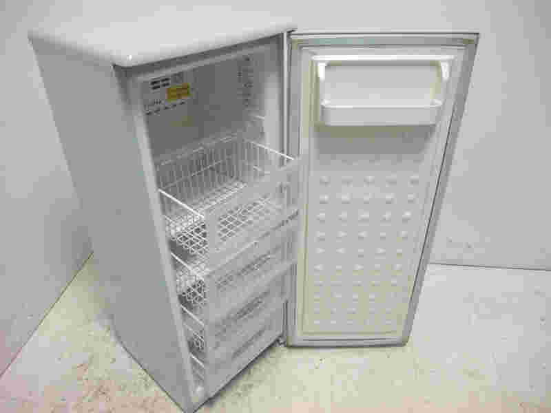 110Lの家庭用冷凍庫