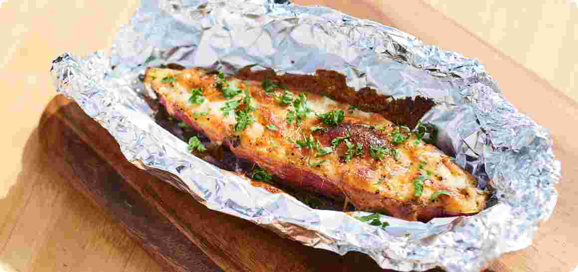 ドンキホーテの焼き芋を使ったアレンジレシピ「焼き芋のペッパーチーズ焼き」