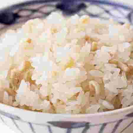 ダイエットに白米とえのきを一緒に炊いたご飯