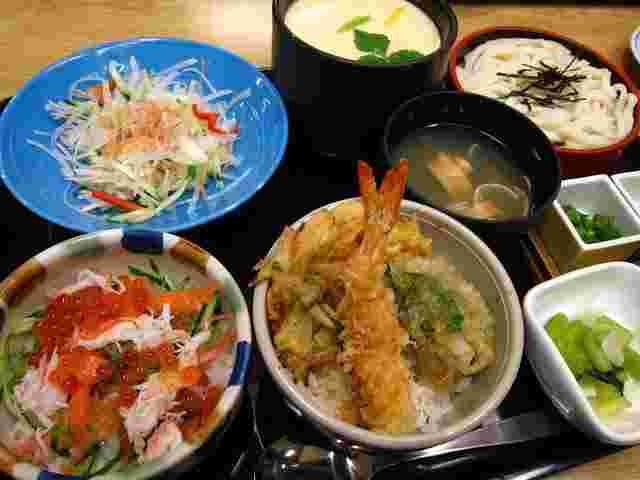 とんでんランチのお昼のお楽しみ膳