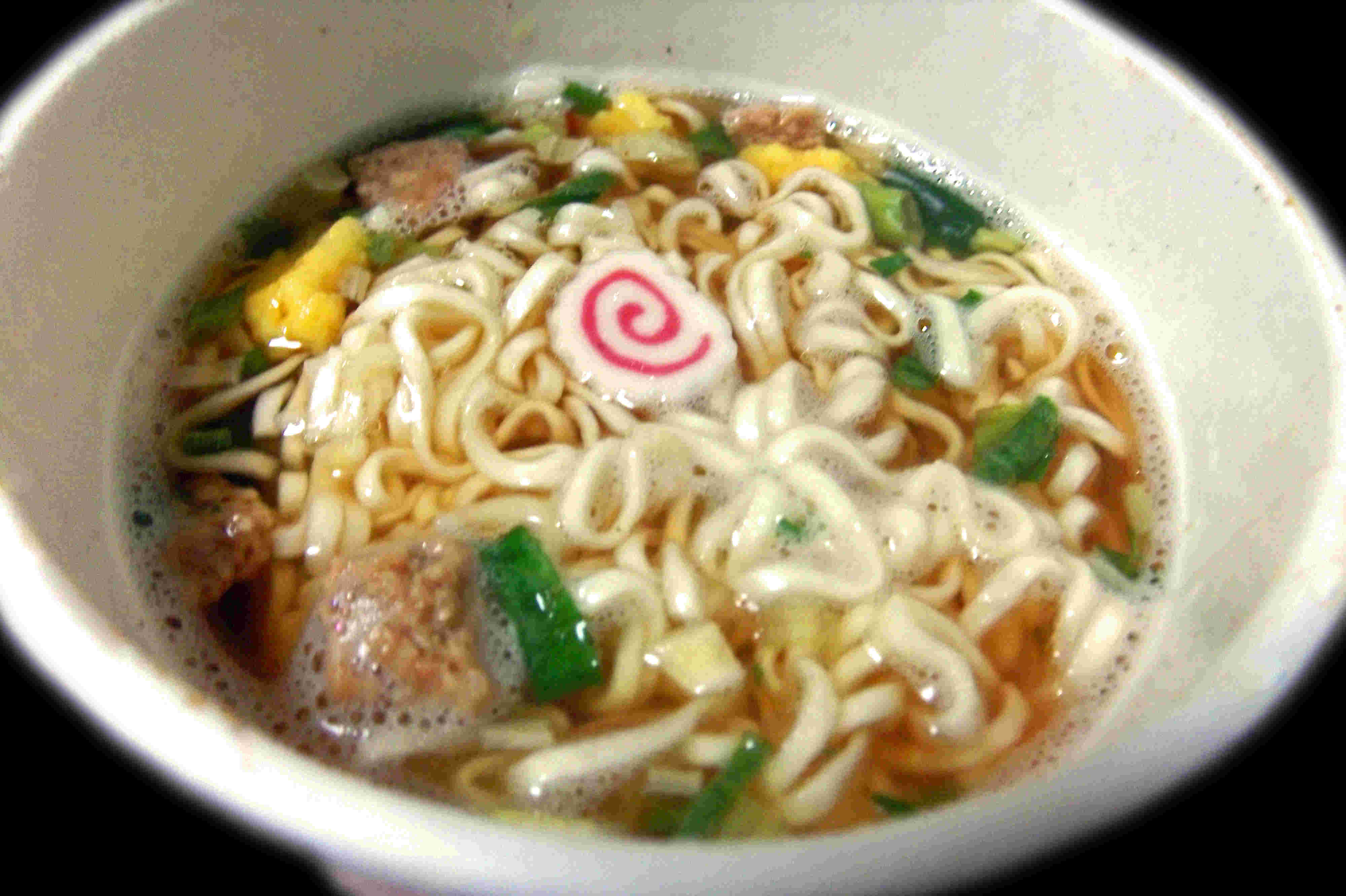 上から見たカップラーメン
