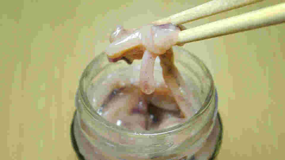 賞味期限切れで酸っぱくなったイカの塩辛
