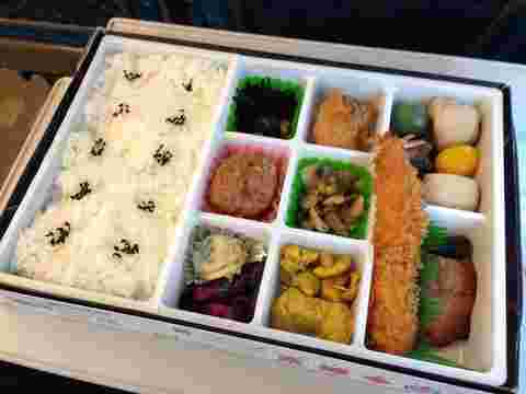 浜松駅で人気の喧嘩凧弁当