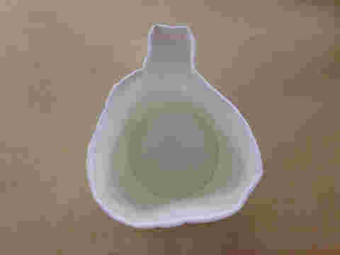 使い物にならない紙コップ