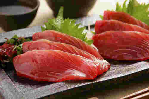 戻り鰹を使ったカツオの刺身