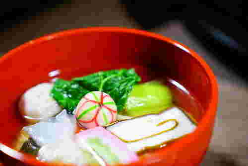 お吸い物に入った麩