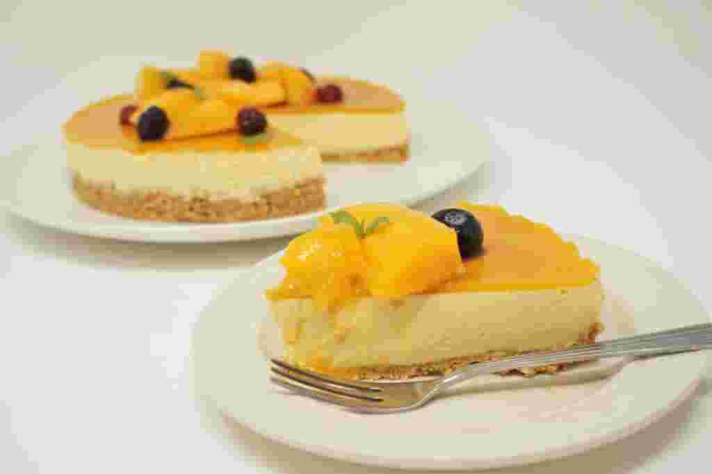 業務スーパーのマンゴーを使用したアレンジレシピ「マンゴーレアチーズケーキ」