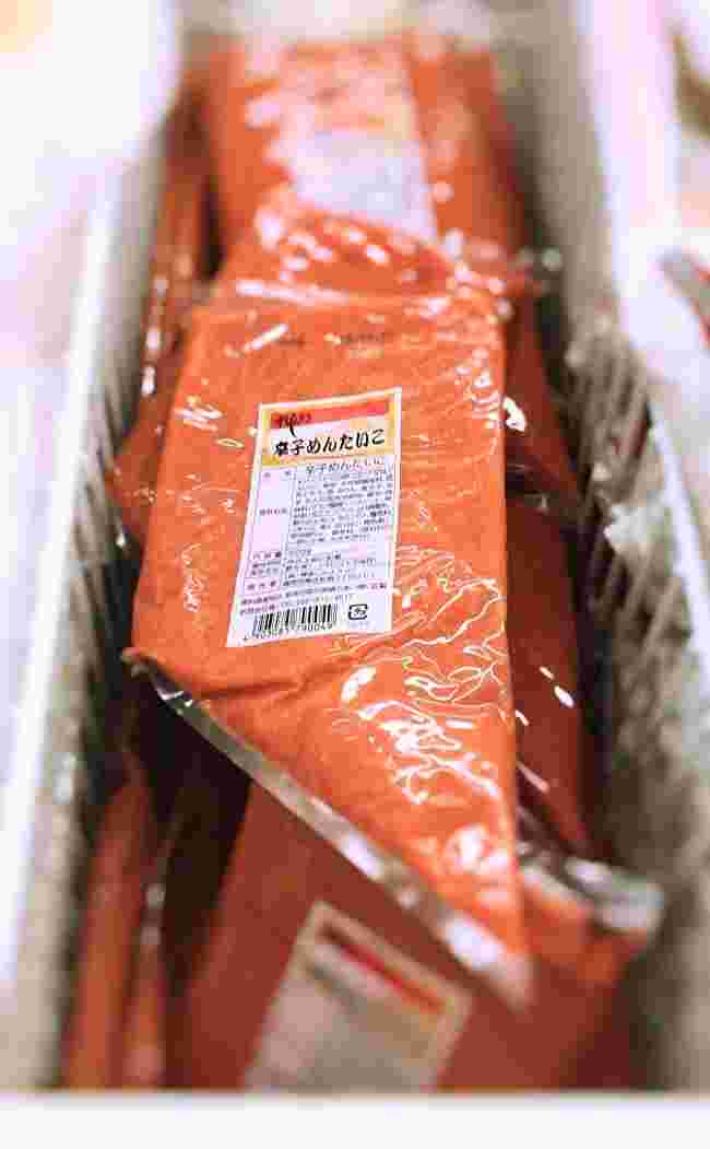 業務スーパーのチューブ入り明太子の売り場