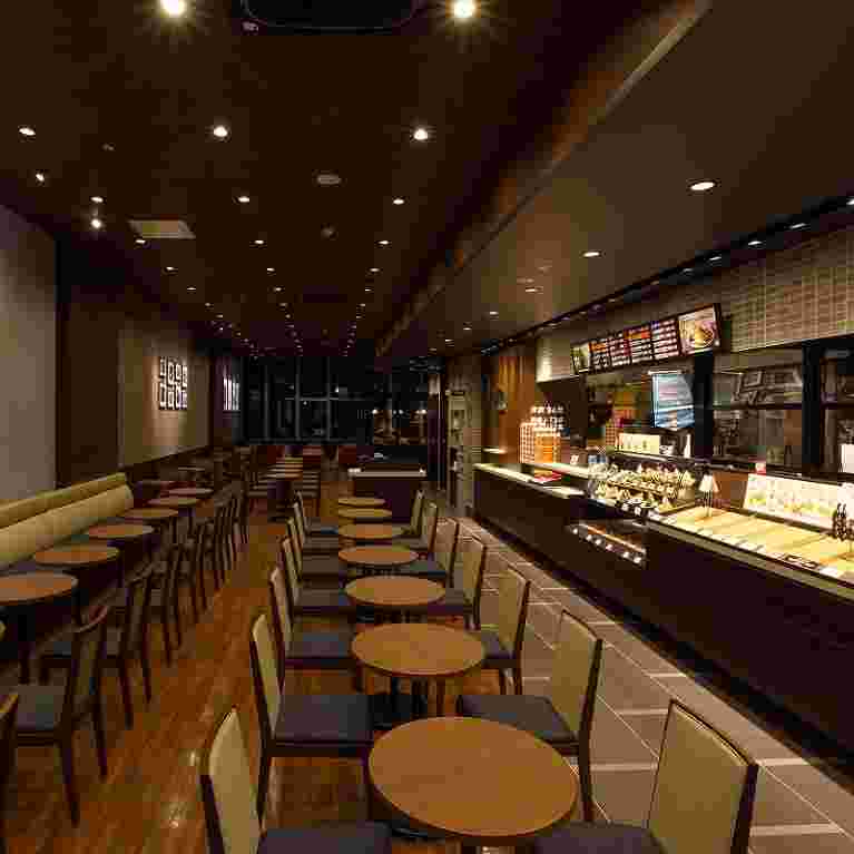 フリーWi-Fiが使えるサンマルクの店内