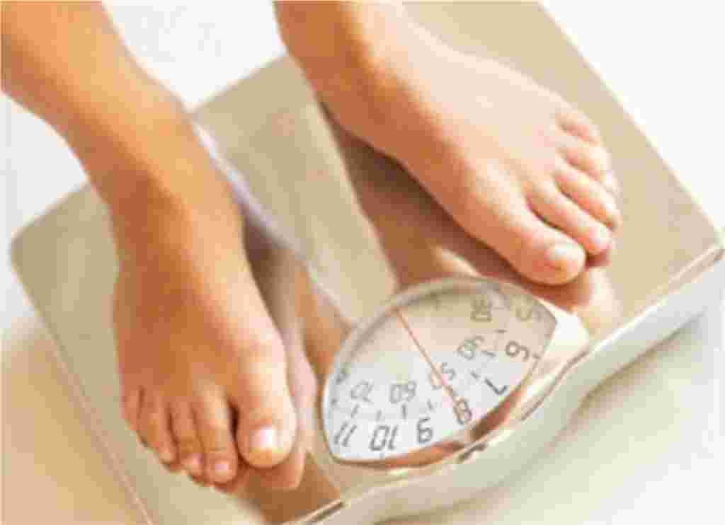 ダイエットの停滞期中に体重を測る人