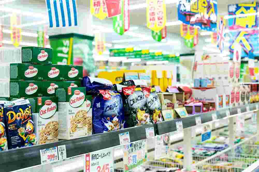 業務スーパーでシリアルが販売されている様子