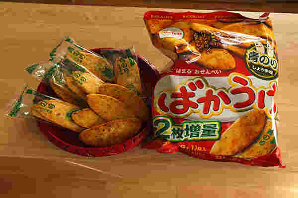 青のりしょうゆ味のばかうけ