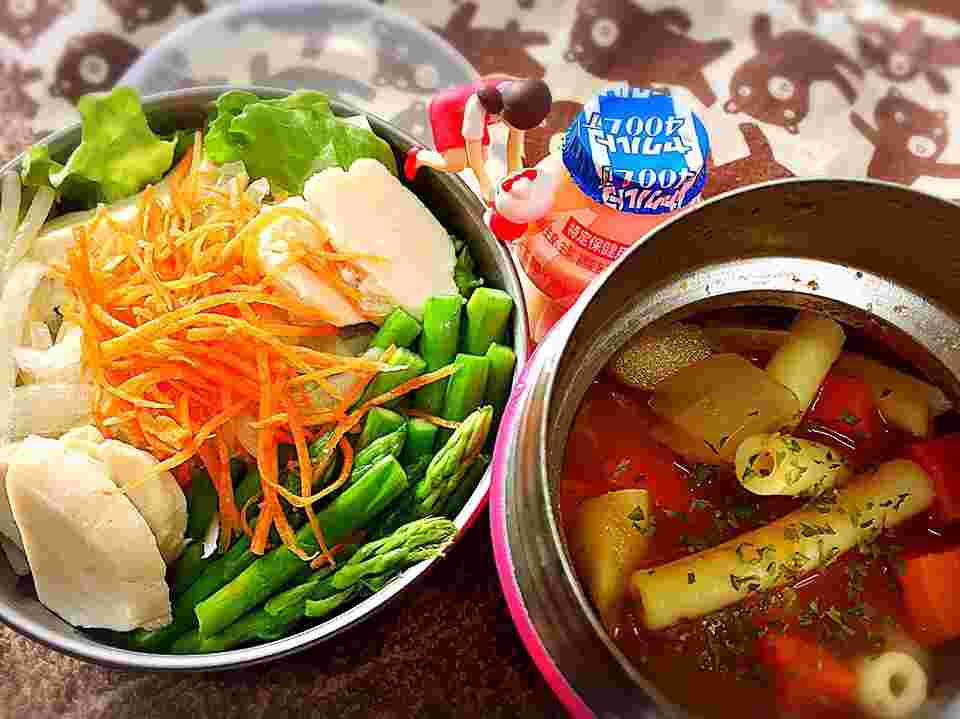 ミネストローネに合う鶏ハムサラダの画像