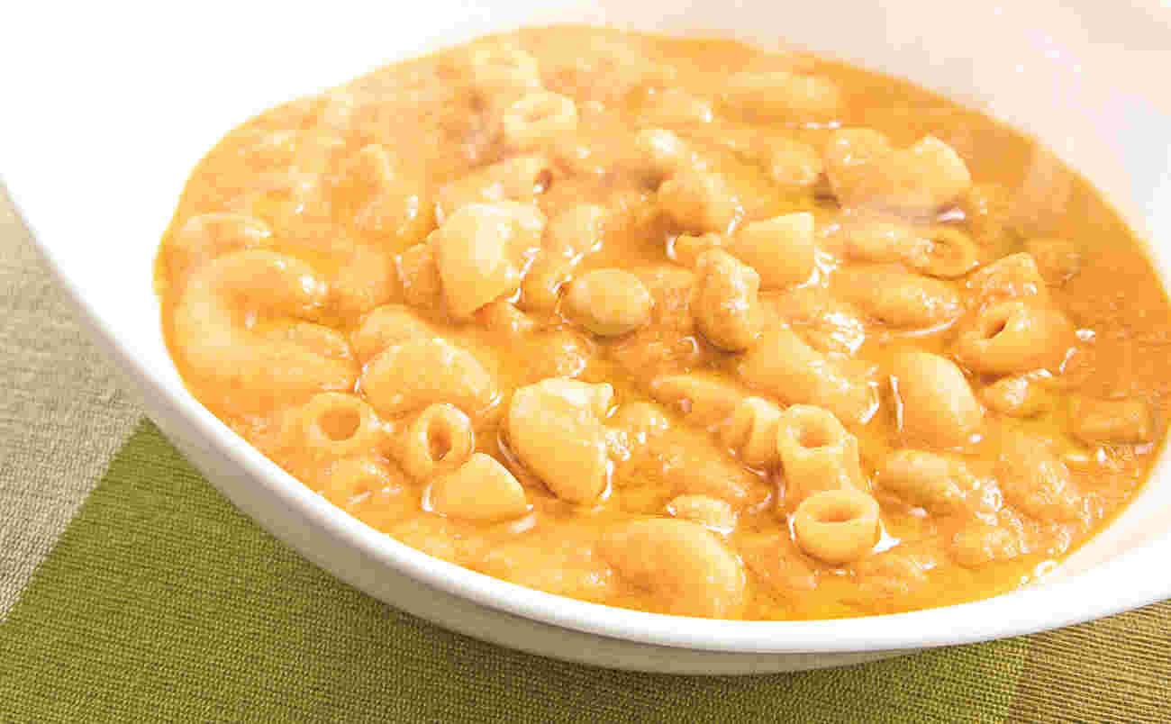 大豆水煮とマカロニのスープ