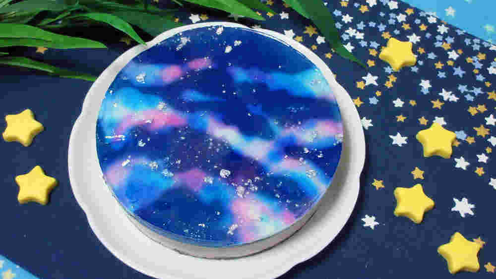七夕スイーツの天の川浮かぶチョコムースケーキ