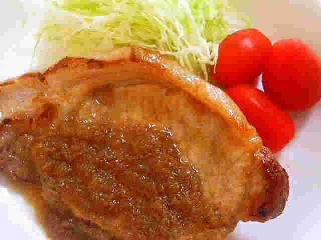 豚ロース肉の梨ソース添え