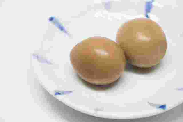 うずらの卵の燻製