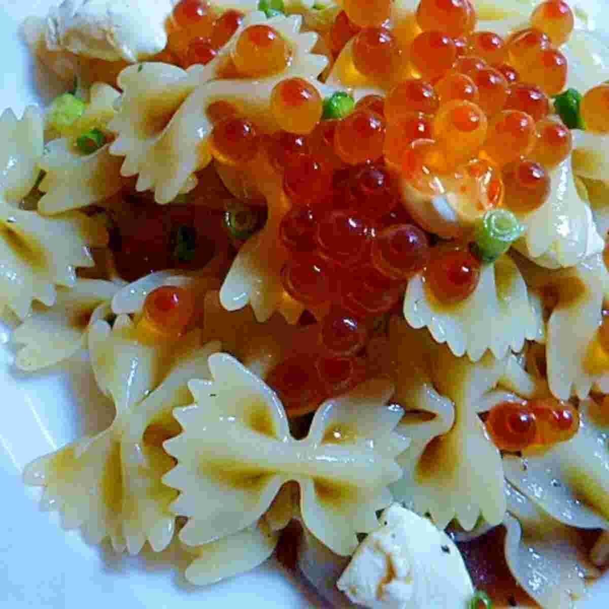 ショートパスタを使ったイラクとクリームチーズの冷たいパスタ
