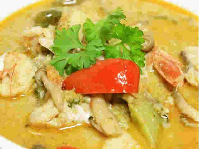 シーフードグリーンカレー