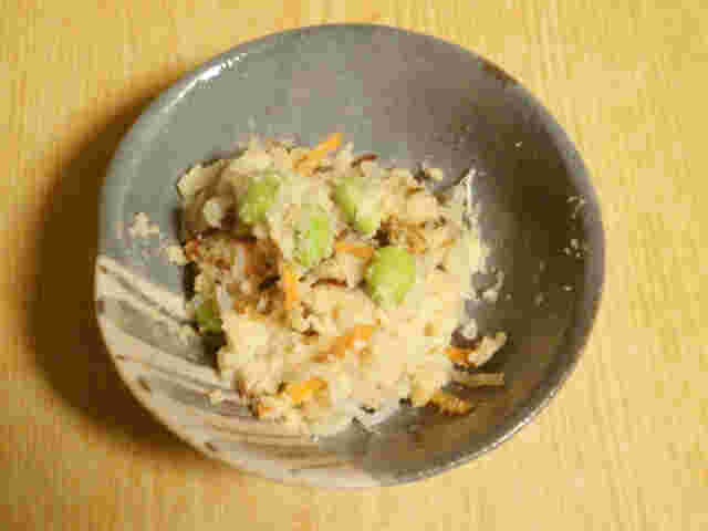 枝豆と塩昆布を使って簡単にできるレシピで作ったおからサラダ