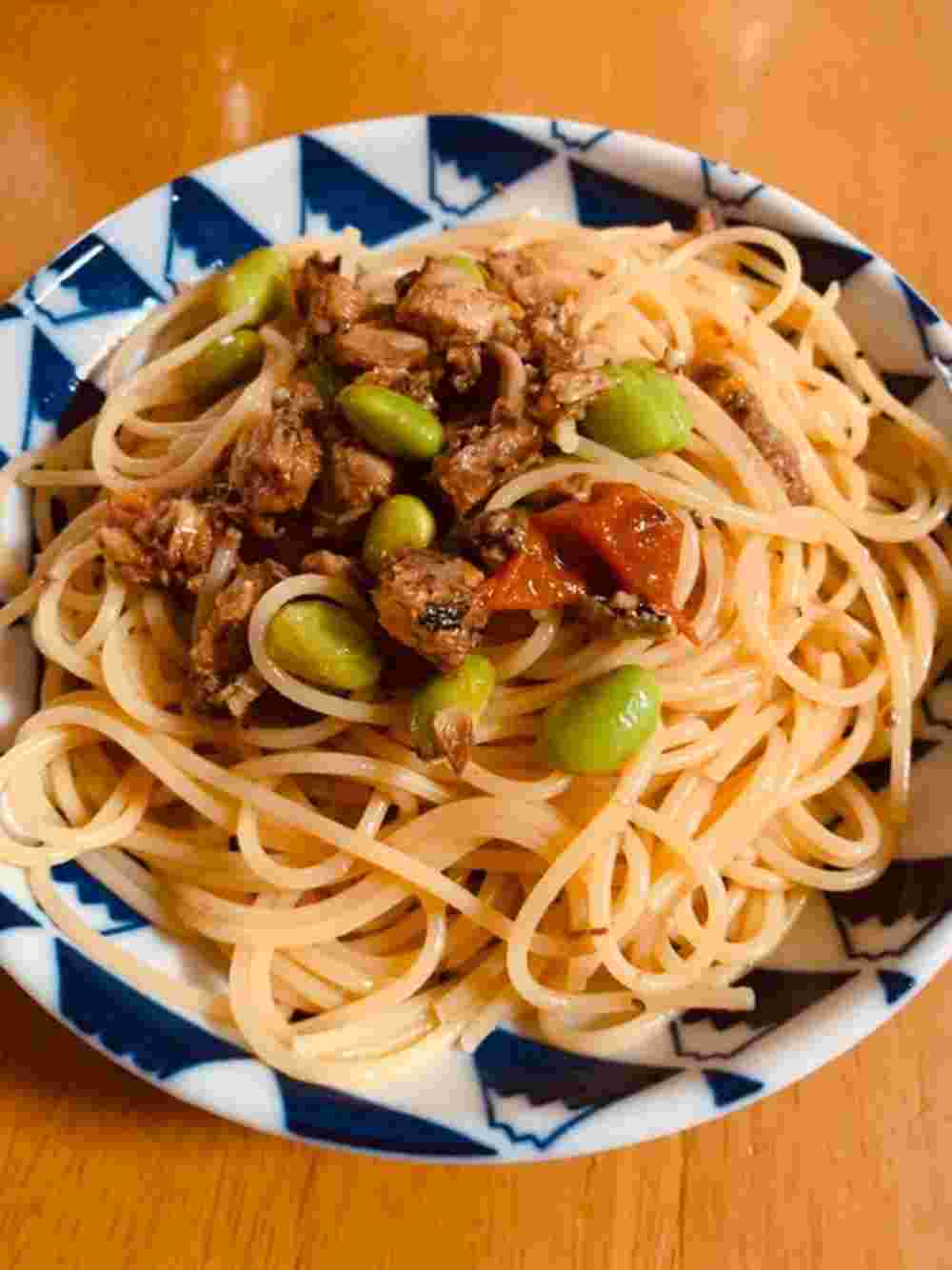 簡単なレシピで作ることができる枝豆と缶詰パスタ