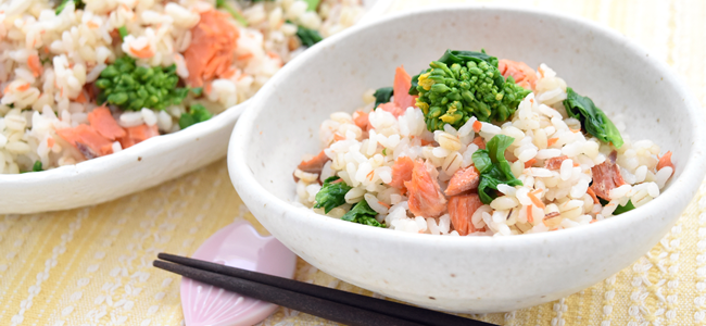 もち麦の春を彩る炊き込みご飯