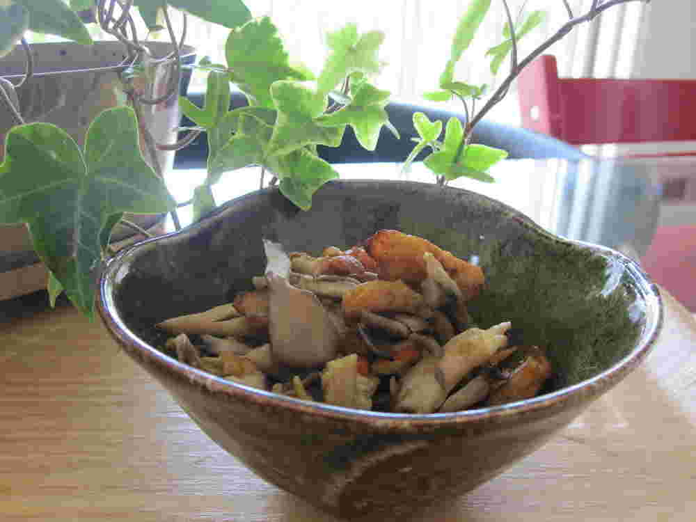 さつま揚げと舞茸のカレー炒め