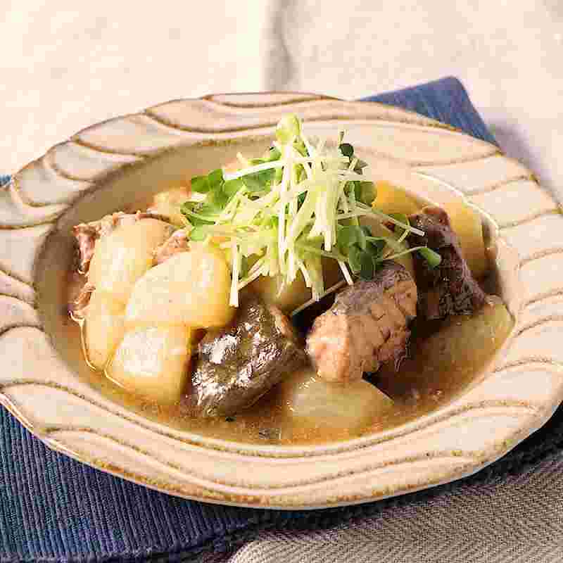 鯖の水煮缶とカブのほっこり煮物