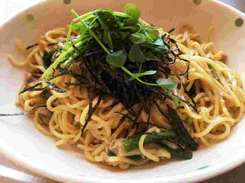 中華麺のキノコスパゲッティ