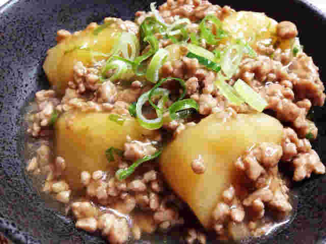 あっさり和食「じゃがいもと豚ひき肉のそぼろあんかけ煮」