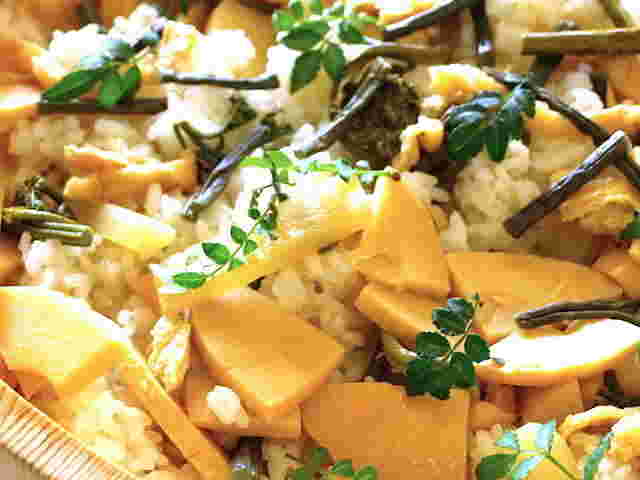ごこみなどの山菜を使ったまぜご飯