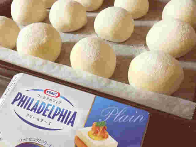 クリームチーズ入り白パン