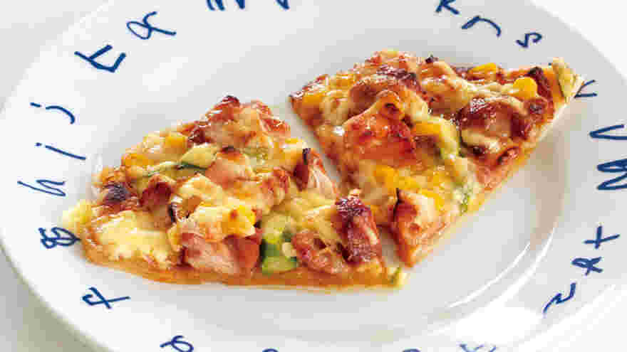子供の昼ごはんにおすすめの照り焼きチキンマヨコーンピザ