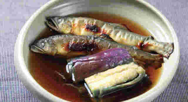 焼いた鮎と茄子の煮物