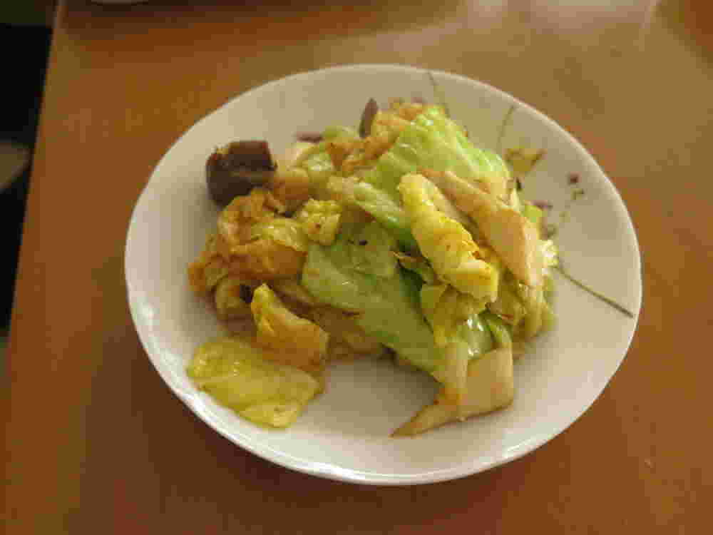 カレイと春キャベツのカレー炒め