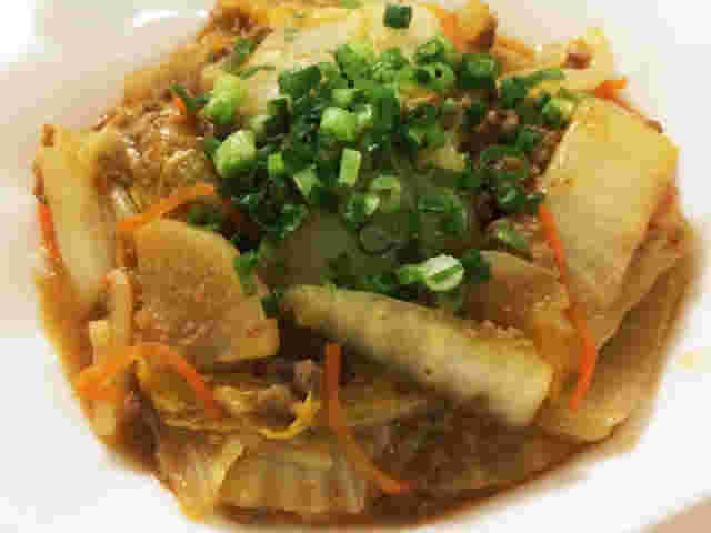 白菜と大根の肉味噌炒め