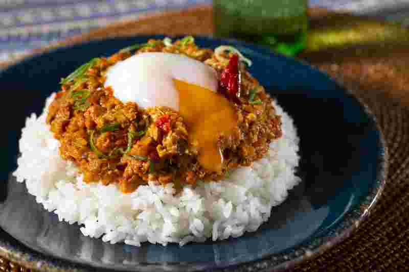 カレーパウダーで作る鯖カレー