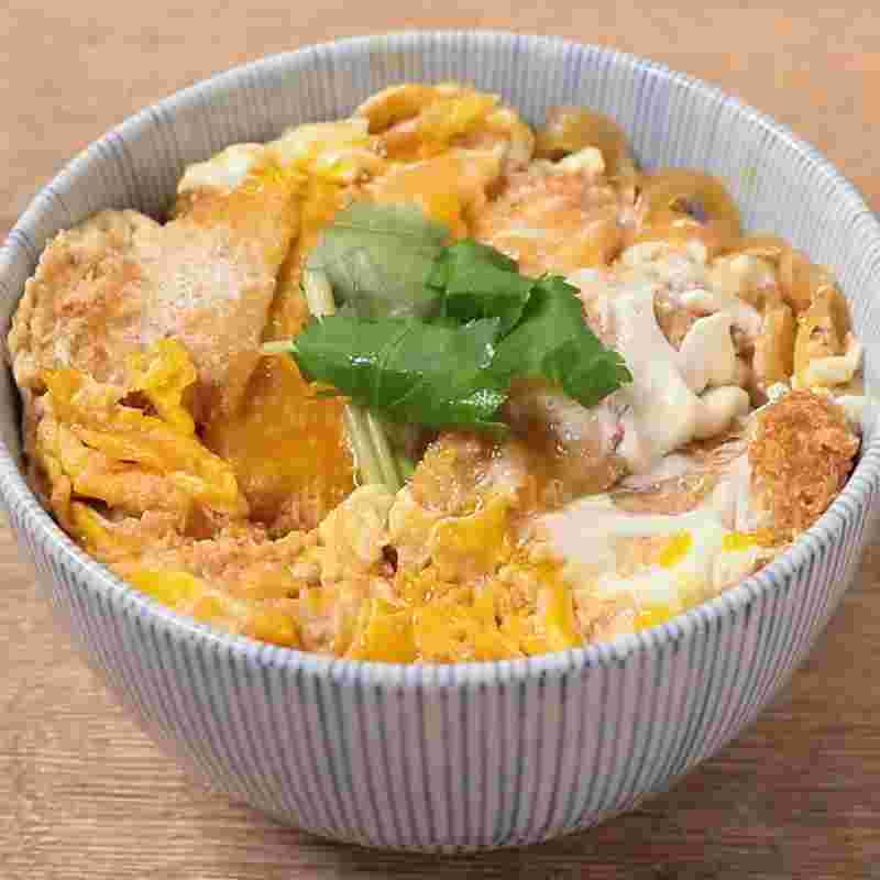 とんかつ肉を使った料理「カツ丼」