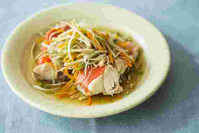 金目鯛を使った蒸し料理「金目鯛の野菜蒸し」